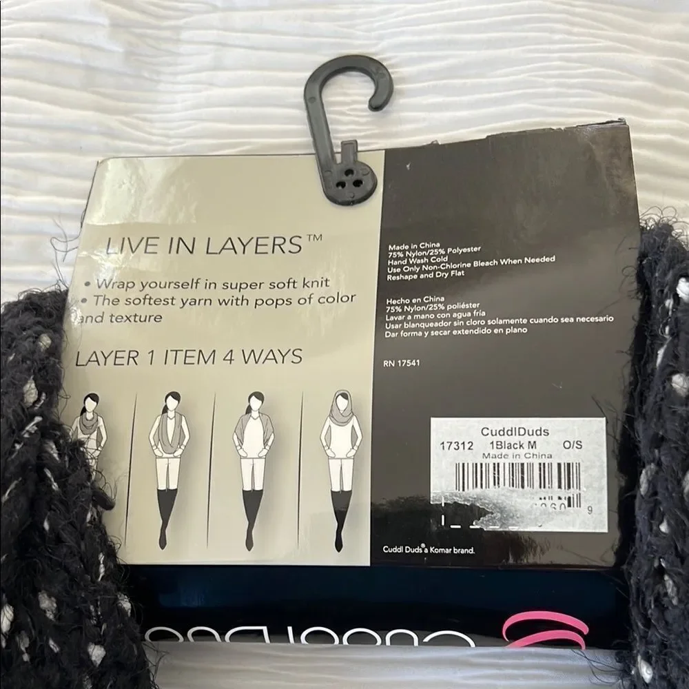 🆕 Cuddl Duds Black and White Women's Scarf